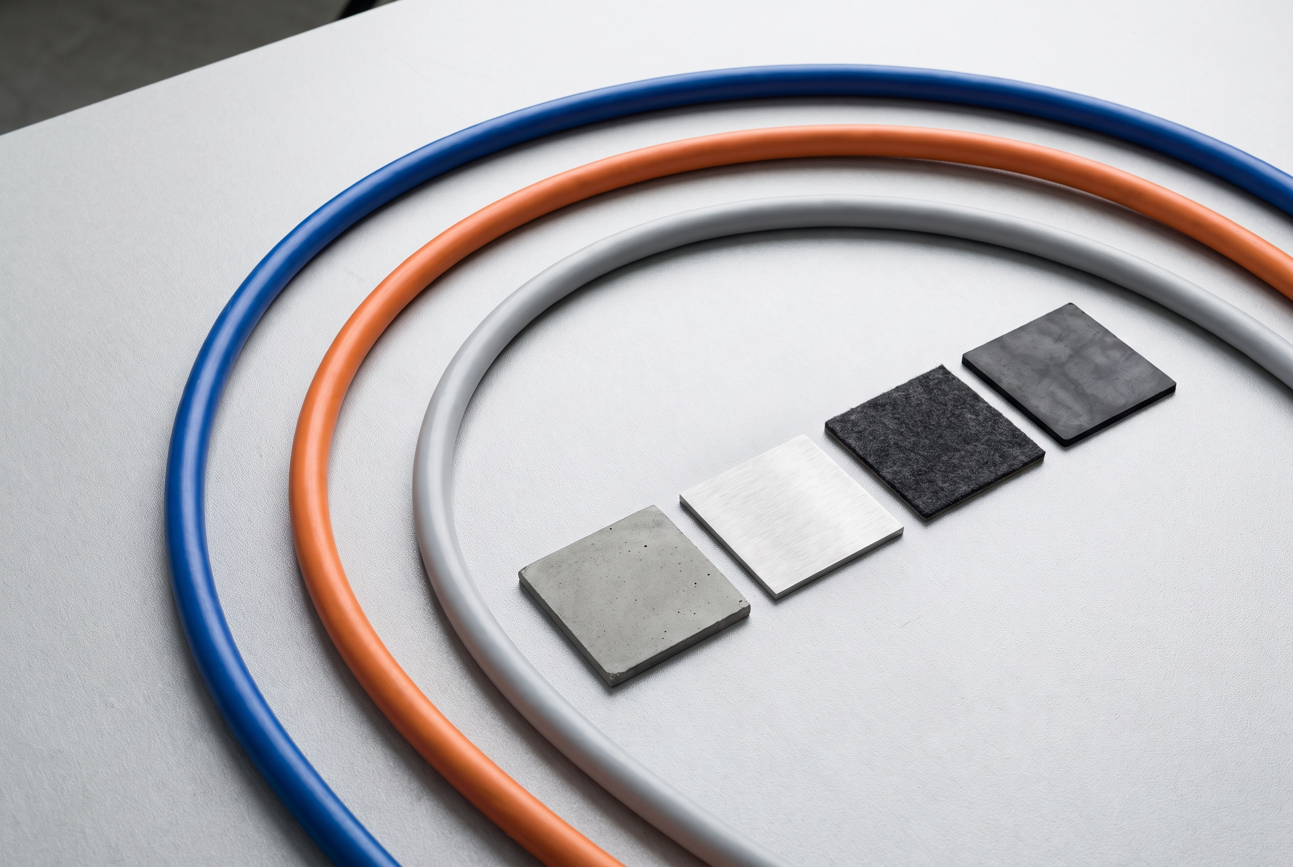 Illustrative Darstellung zum Ratgeberthema Elektroinstallation abnehmen: Unterlagen und Funktionen prüfen